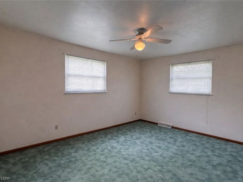 188 Williams Boulevard, Wintersville, OH 43953 Photo 4