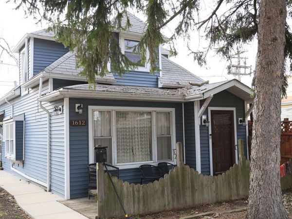 1612 East Avenue , Berwyn, IL 60402