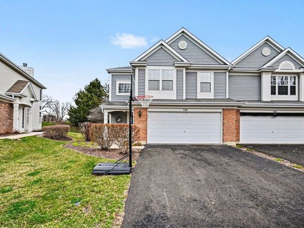 526 Lancaster Drive , Pingree Grove, IL 60140