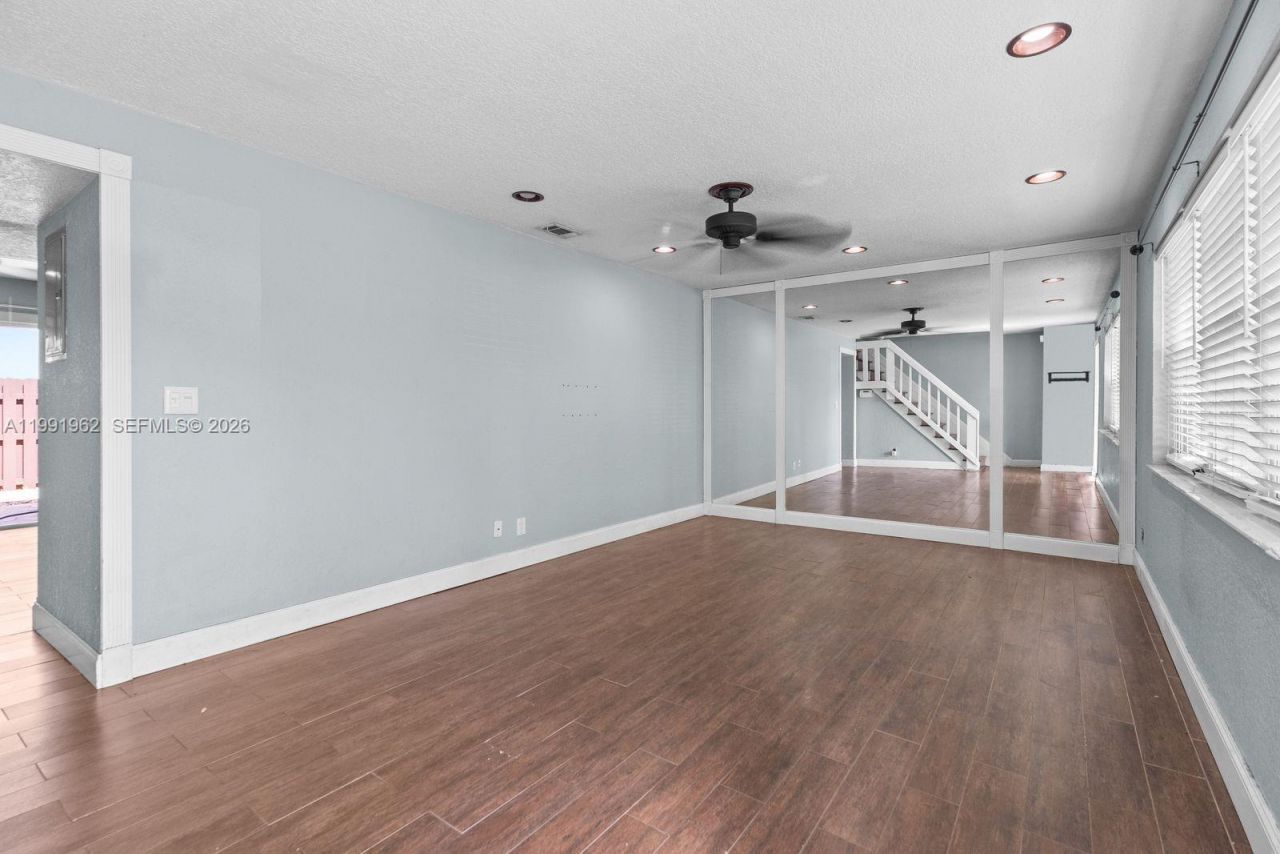 8069 SW 18th Ct, Unit 4-7, Davie, FL 33324 Photo