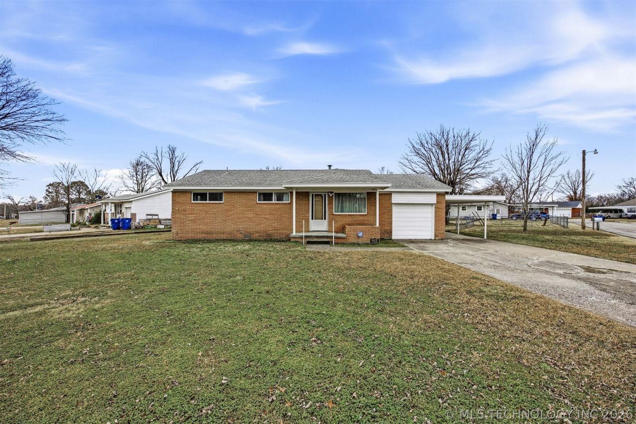 912 N Brady Drive, Hominy, OK 74035 Main Photo