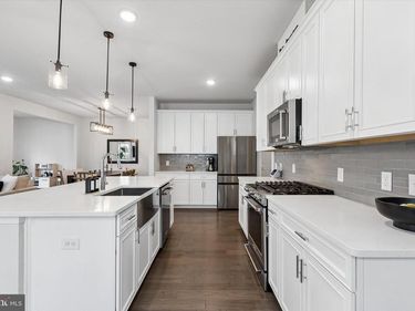 619 AMERICA DRIVE, HORSHAM, PA 19044