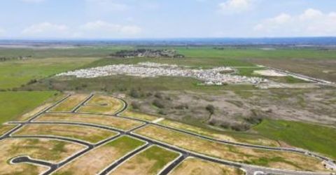 2033 Serendipity Dr, Roseville, CA 95747 Photo