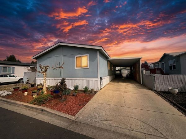 2552 Thorn Oak Drive, Unit SPC 28, Medford, OR 97501