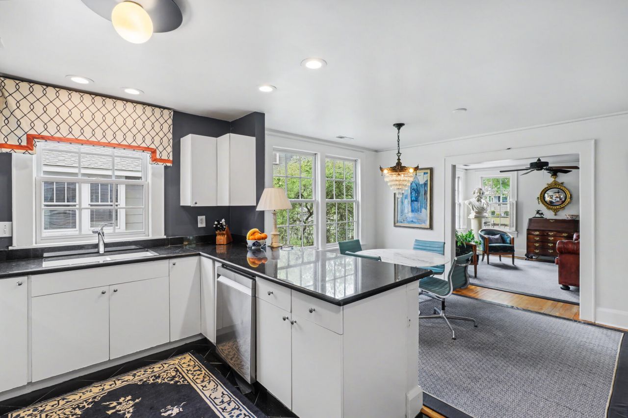 49 Clemson Street Photo 7