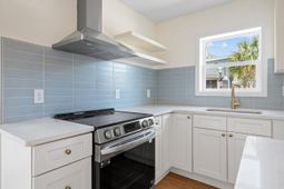 30 Isabella Street photo 4