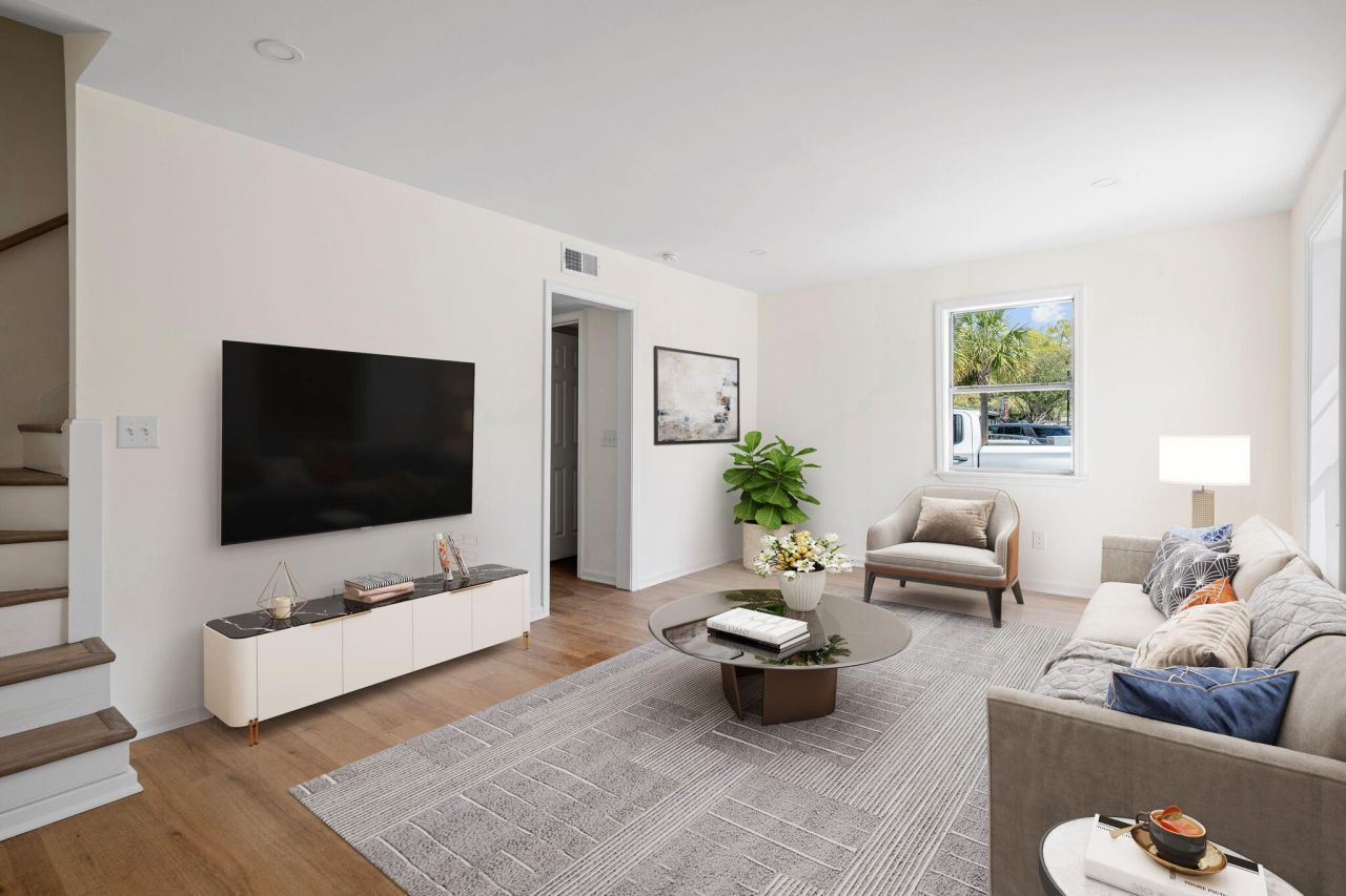 30 Isabella Street Photo 6