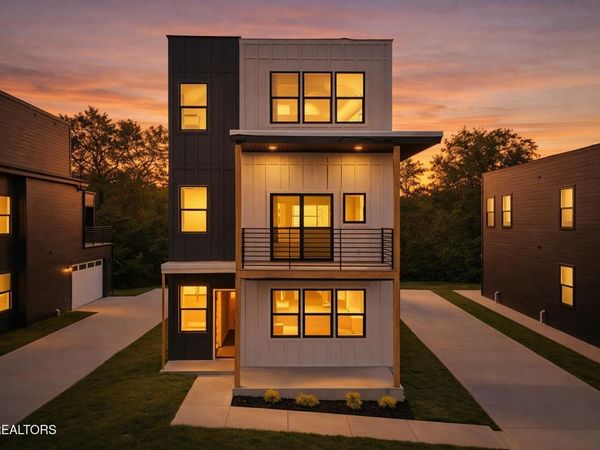 4621 Harsch St, Knoxville, TN 37920