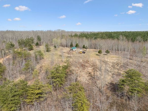 499 Golden View Ln, Hampshire, TN 38461