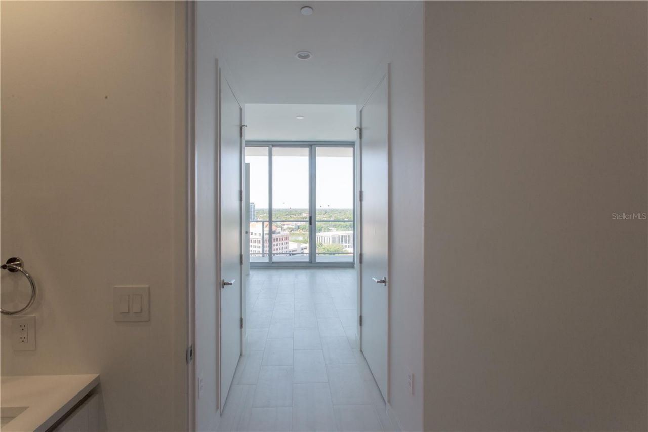 400 Central Avenue, Unit 1609, Saint Petersburg, FL 33701 Photo