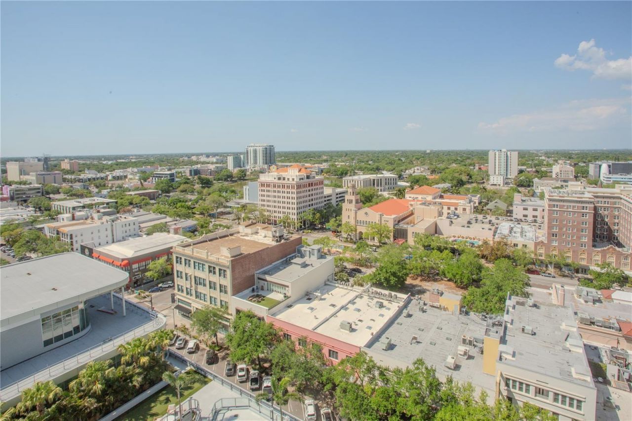 400 Central Avenue, Unit 1609, Saint Petersburg, FL 33701 Photo