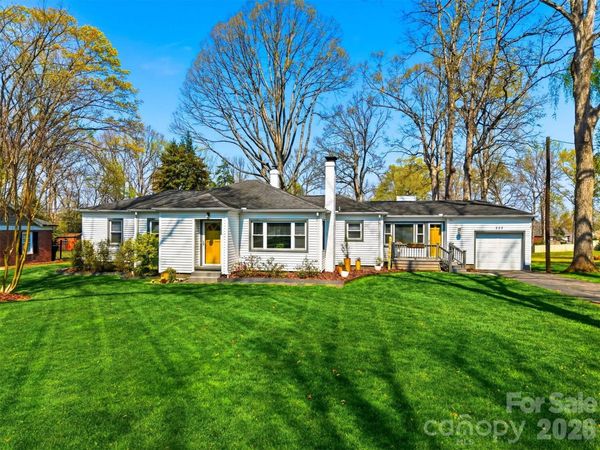 203 8th Street NE, Conover, NC 28613