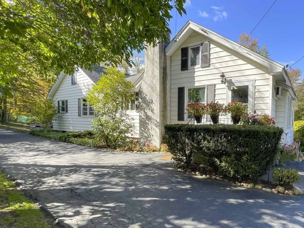 399 West Woods , Hamden, CT 06518