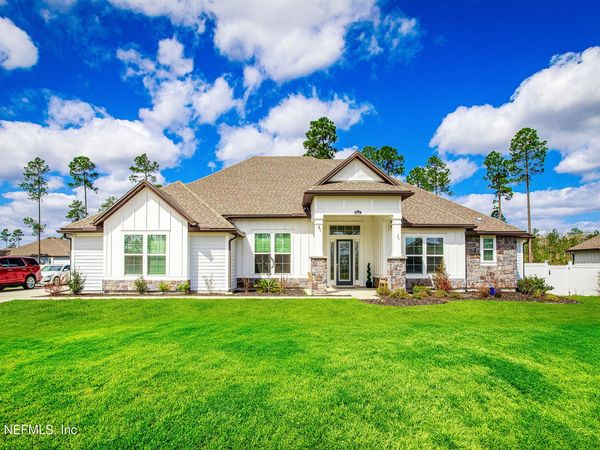 36453 SHORTLEAF Avenue, Hilliard, FL 32046
