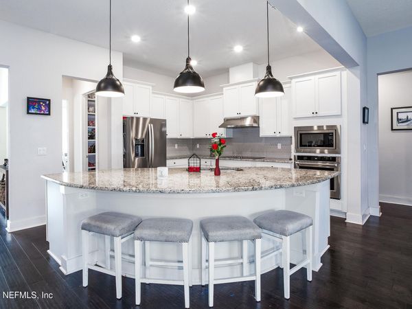 36453 SHORTLEAF Avenue, Hilliard, FL 32046