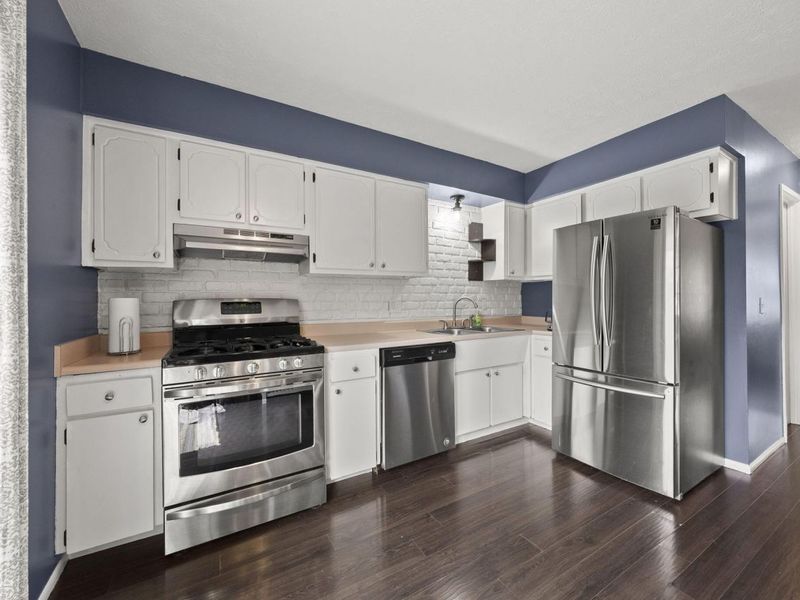 5799 Lucinda Court, Columbus, OH 43232 Photo 5