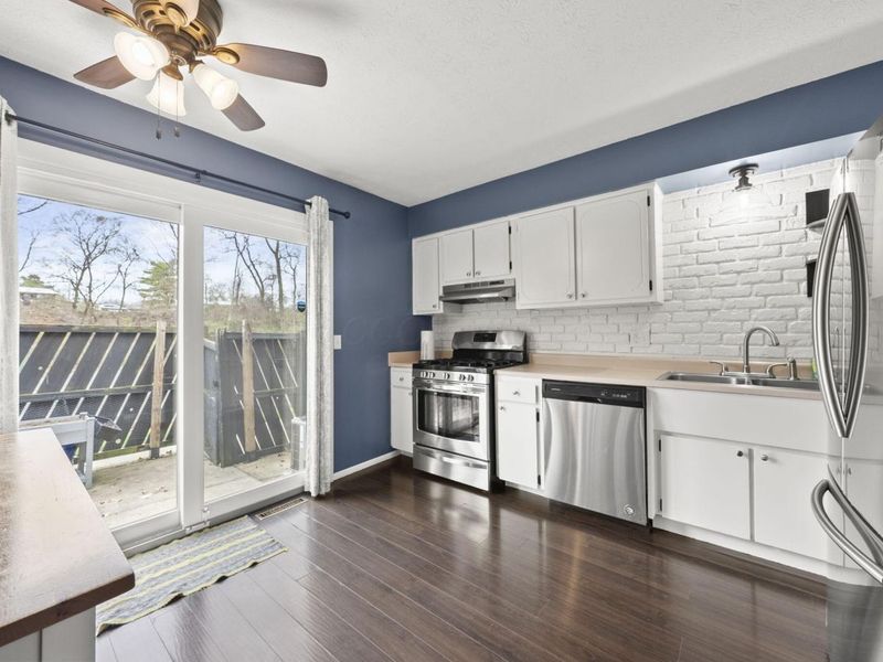 5799 Lucinda Court, Columbus, OH 43232 Photo 7