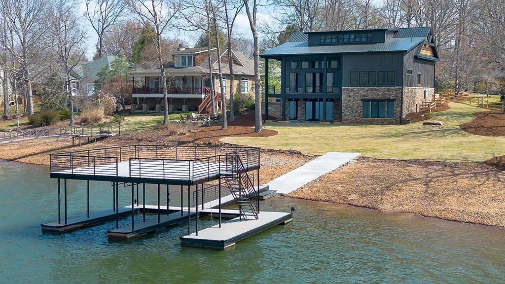 338 Harbor Road, Hiawassee, GA 30546 Main Photo