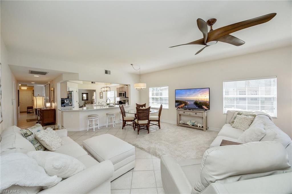 8200 Saratoga Dr, Unit 401, Naples, FL 34113 Photo