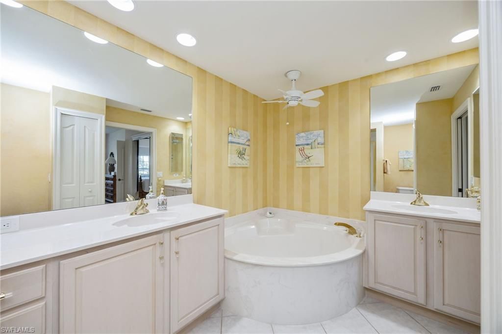 8200 Saratoga Dr, Unit 401, Naples, FL 34113 Photo