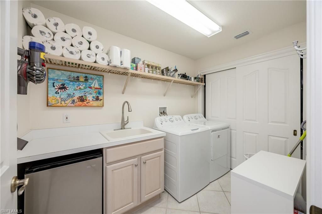 8200 Saratoga Dr, Unit 401, Naples, FL 34113 Photo