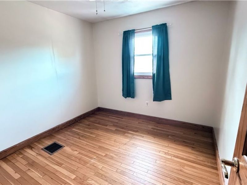 5655 Helen Drive, Zanesville, OH 43701 Photo 13