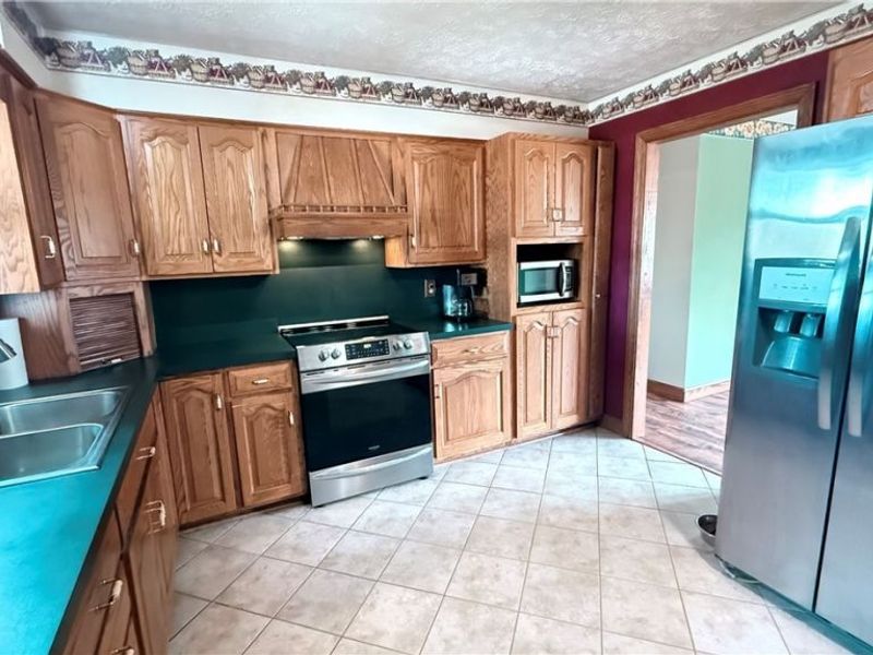 5655 Helen Drive, Zanesville, OH 43701 Photo 5