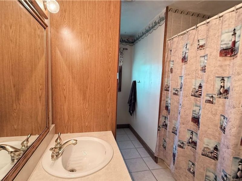 5655 Helen Drive, Zanesville, OH 43701 Photo 9