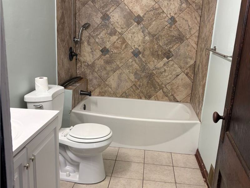 3293 W 98, Cleveland, OH 44102 Photo 2