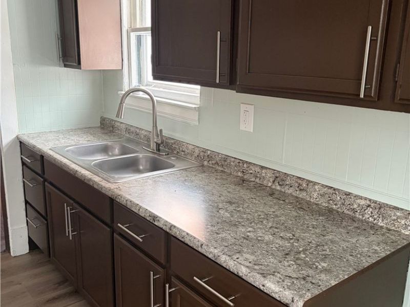 3293 W 98, Cleveland, OH 44102 Photo 3