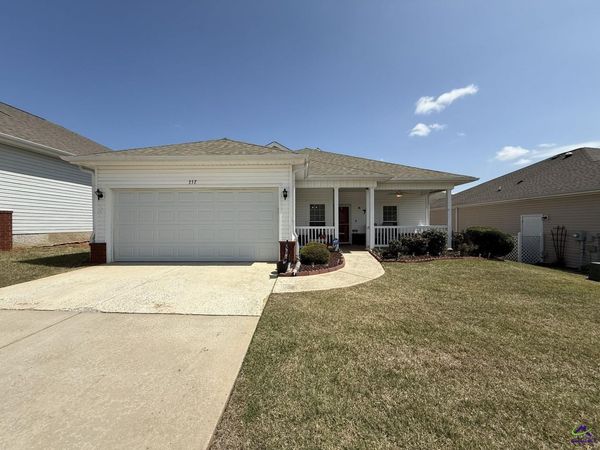 357 Spyglass Hill Drive, Perry, GA 31069