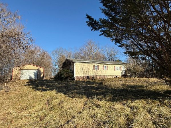 104 Goose Creek TER , Thaxton, VA 24174