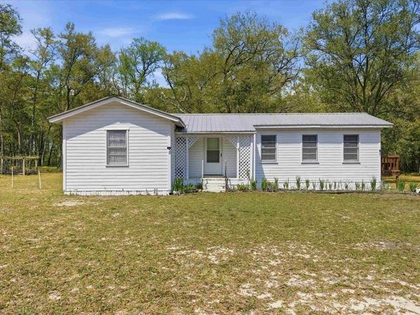 3554 Bristol Highway , Quincy, FL 32351