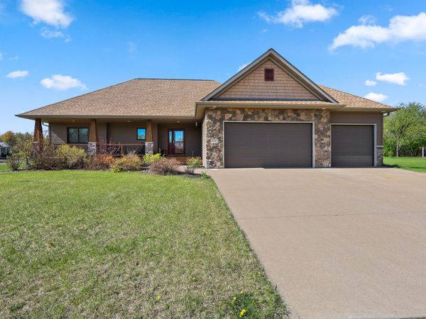 4945 382nd Drive, North Branch, MN 55056