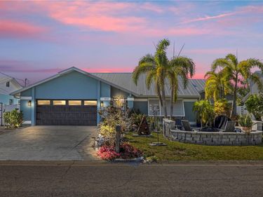 4204 2ND AVENUE NE, BRADENTON, FL 34208