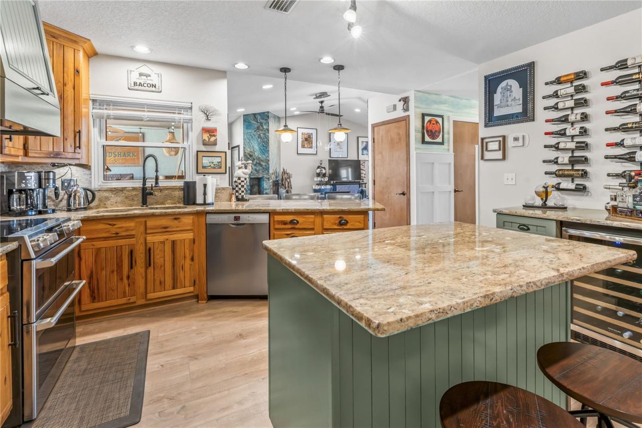 4204 2nd Avenue Ne, Bradenton, FL 34208 Photo