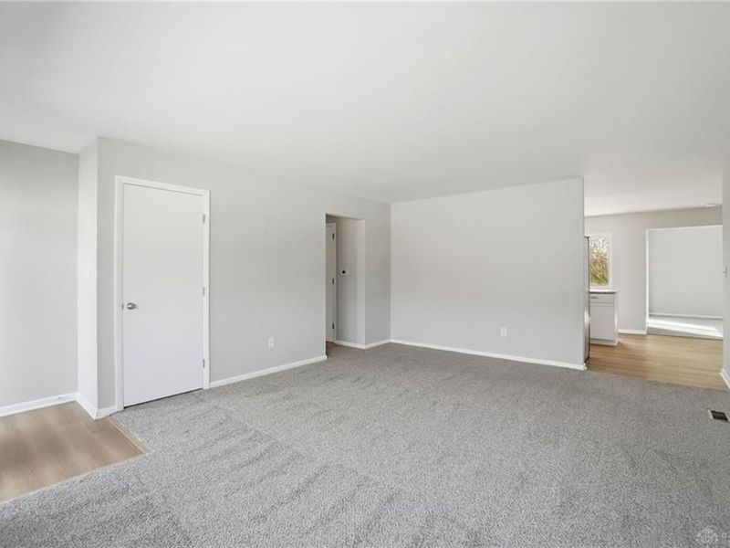 2724 Hazelbrook Drive, Butler Township, OH 45414 Photo 11