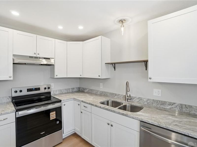 2724 Hazelbrook Drive, Butler Township, OH 45414 Photo 15