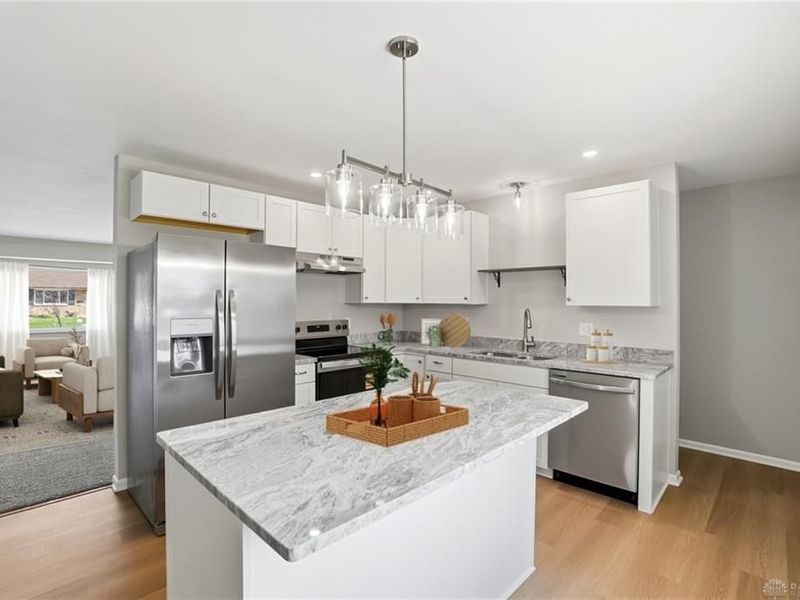 2724 Hazelbrook Drive, Butler Township, OH 45414 Photo 6