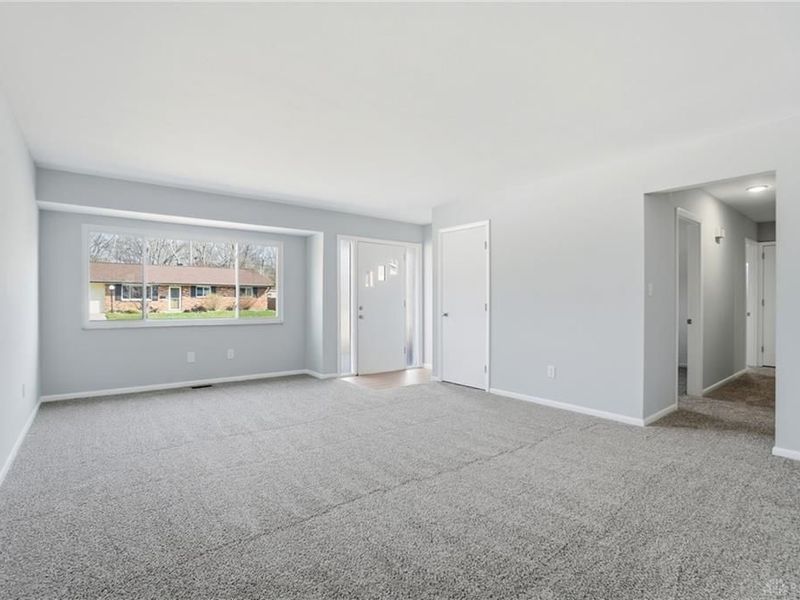 2724 Hazelbrook Drive, Butler Township, OH 45414 Photo 9