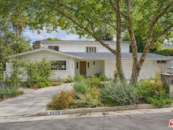 5220 Melvin Avenue, Tarzana, CA 91356