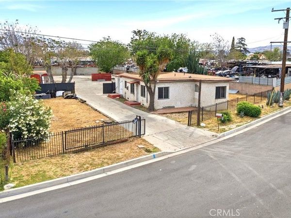 261 S Muscott, San Bernardino, CA 92410