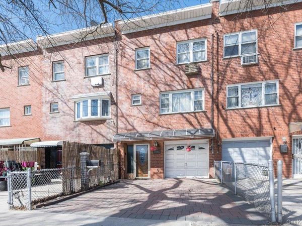 2515 Eastchester Road, Bronx, NY 10469