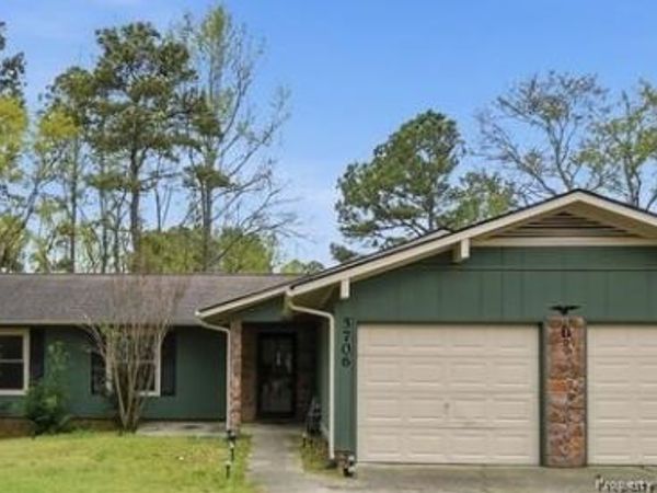 5706 Lochness Court, Fayetteville, NC 28304