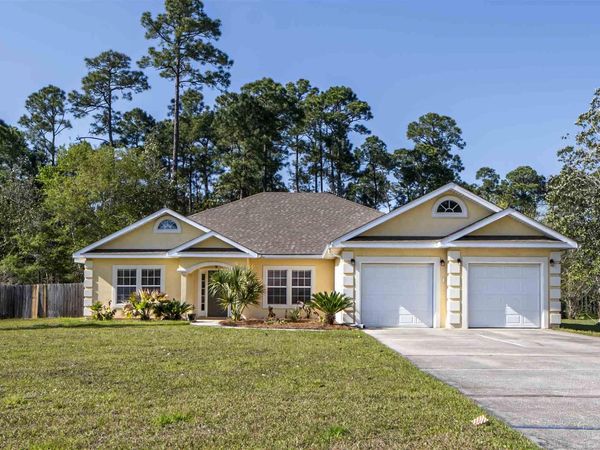 3273 Mcmillan Creek Dr, Milton, FL 32583