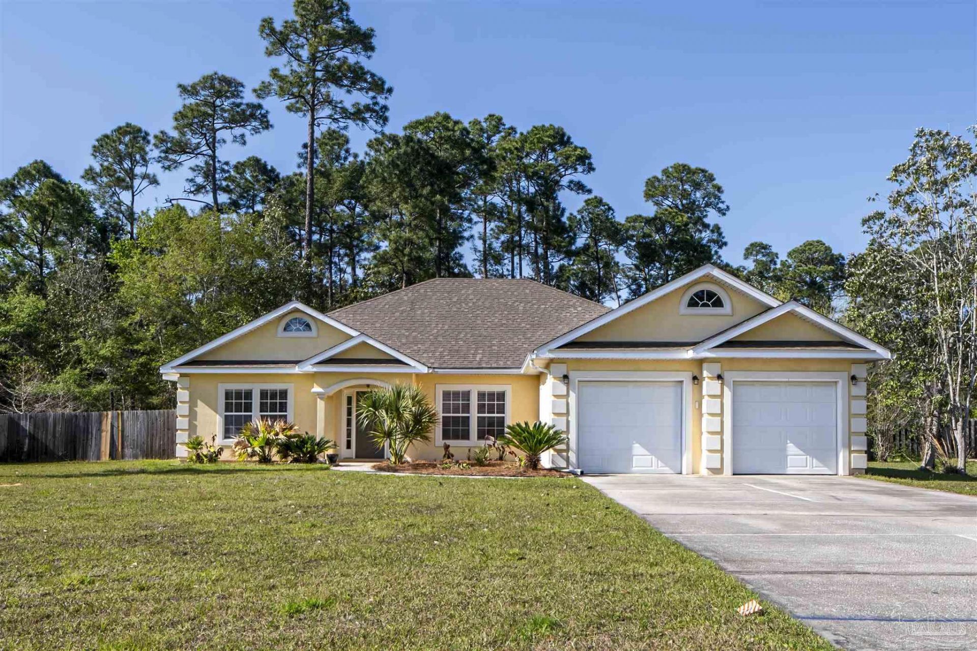 3273 Mcmillan Creek Dr, Milton, FL 32583 Main Photo