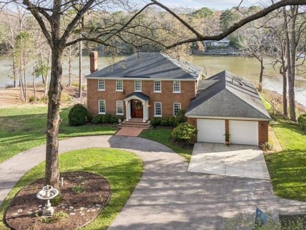 26 Amy Brooks Drive , Newport News, VA 23606