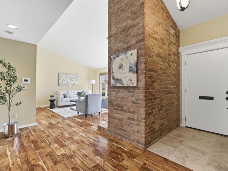 107 Glen Drive, Worthington, OH 43085 Photo 3