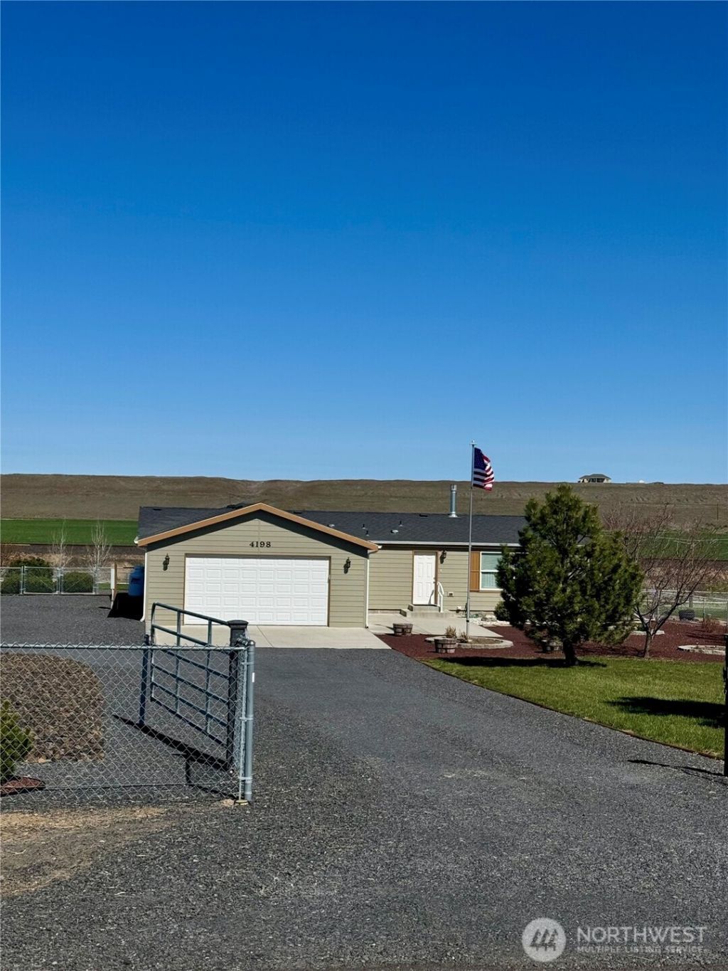 4198 Road 20 Ne, Soap Lake, WA 98851 Main Photo