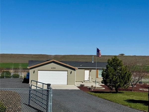 4198 Road 20 NE, Soap Lake, WA 98851
